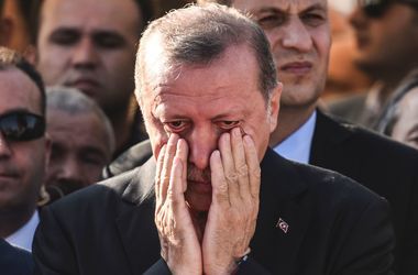 Разведка России спасла Эрдогана