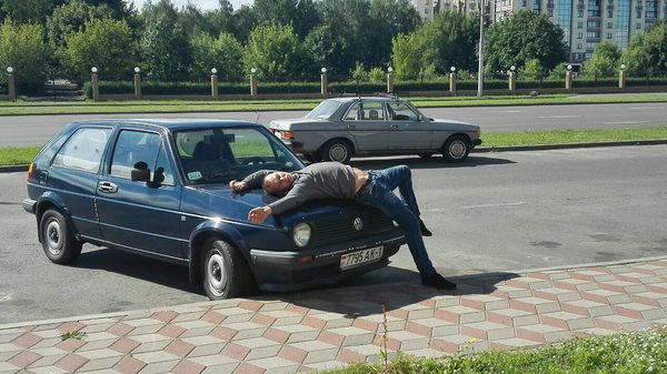 Шёл и чёт приуныл..