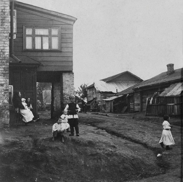 1900- .        