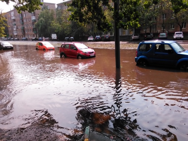 А чего это нас подтапливает?