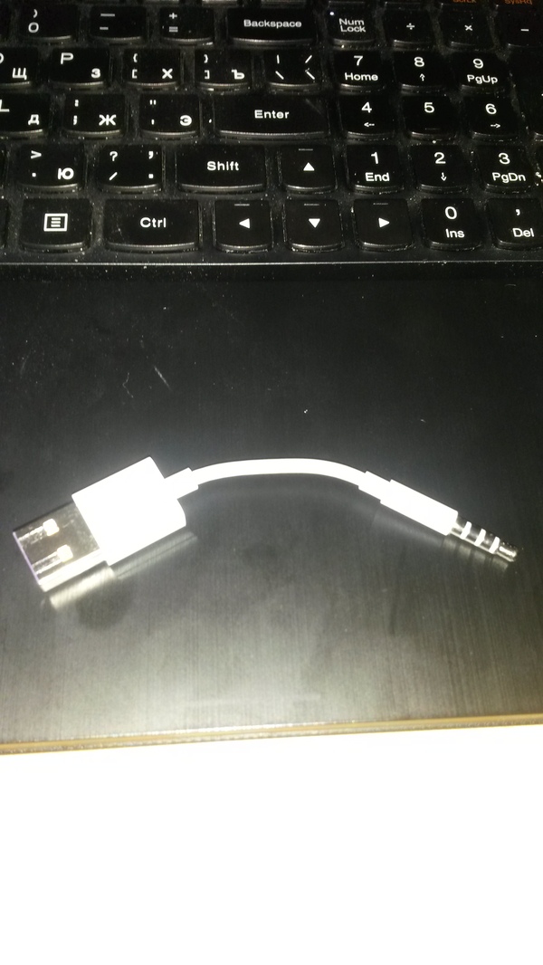      ????    .....  )))) , Aux, USB