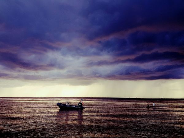 На берегу Балтийского моря.