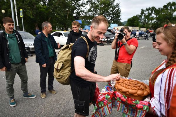 На Камчатке караваем встретили Грэма Джарвиса