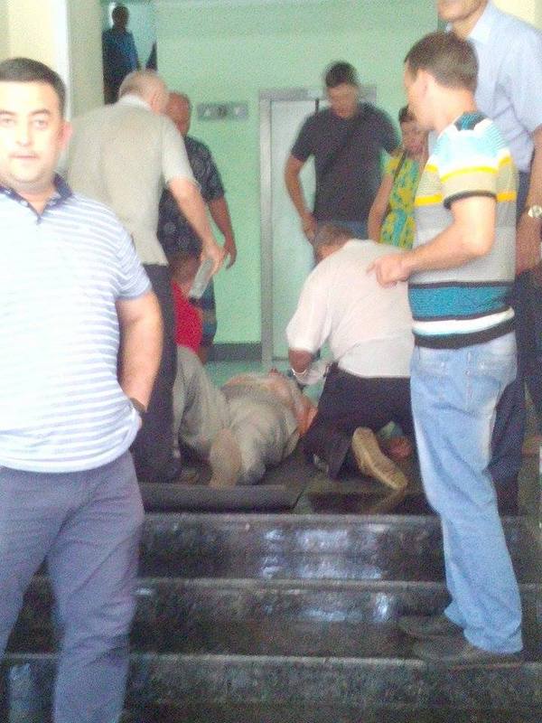 В Киеве голодающий шахтёр поджег себя в знак протеста. (09.08.2016)