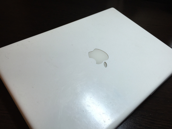 Пожелтевшая белизна. Второе дыхание для MacBook White A1181. Часть 1 из 2. Macbook, Apple Macbook, Реставрация, Шлифуем, Рукоделие, Железо, Компьютерное железо, Лето, Длиннопост