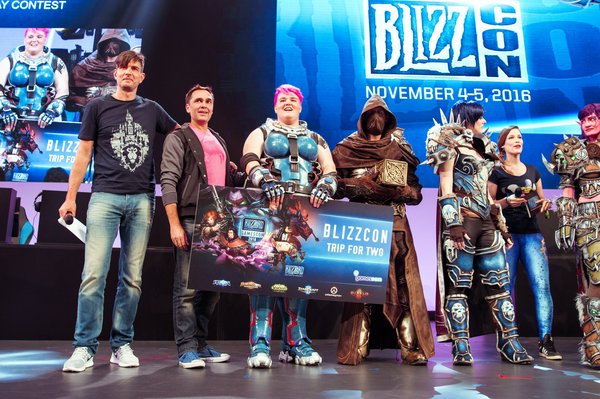    Blizzard  Gamescom 2016 Blizzard, Overwatch, Zarya, , Diablo III, Oni Cosplay