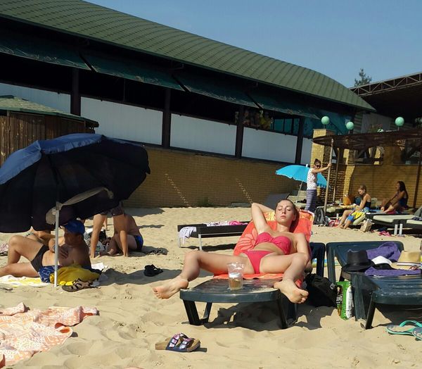 The main thing is a beautiful tan ... - NSFW, My, Beach, Girls, Pose