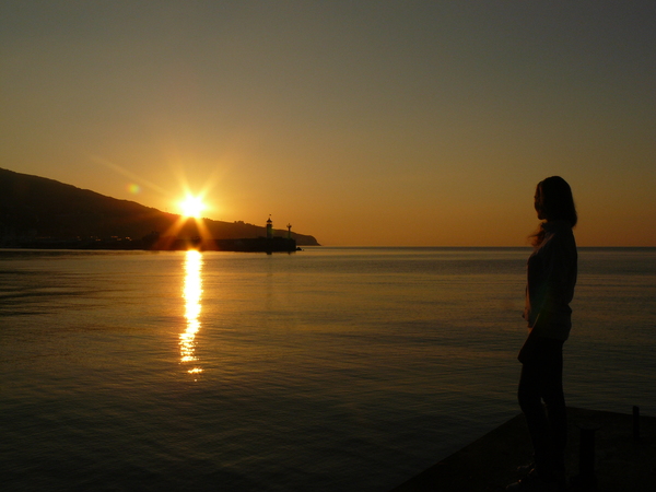 Meeting a new day. - Morning, Sea, Lighthouse, The sun, Yalta, Post #4044405, Girls