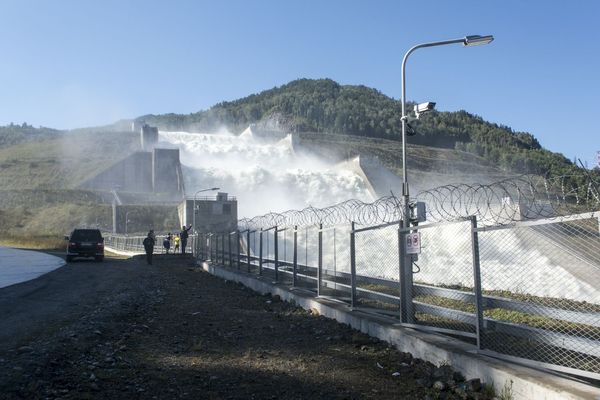 Maximum spillway at the Sayano-Shushenskaya HPP - My, Sayano-Shushenskaya HPP, Khakassia, Longpost