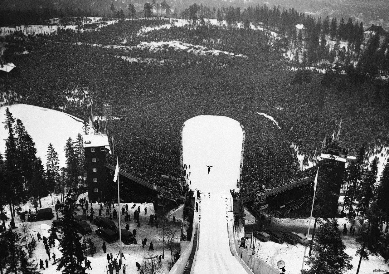 1952 год век. Шамони 1924 прыжки с трамплина. Холменколлен Норвегия 1952 год.