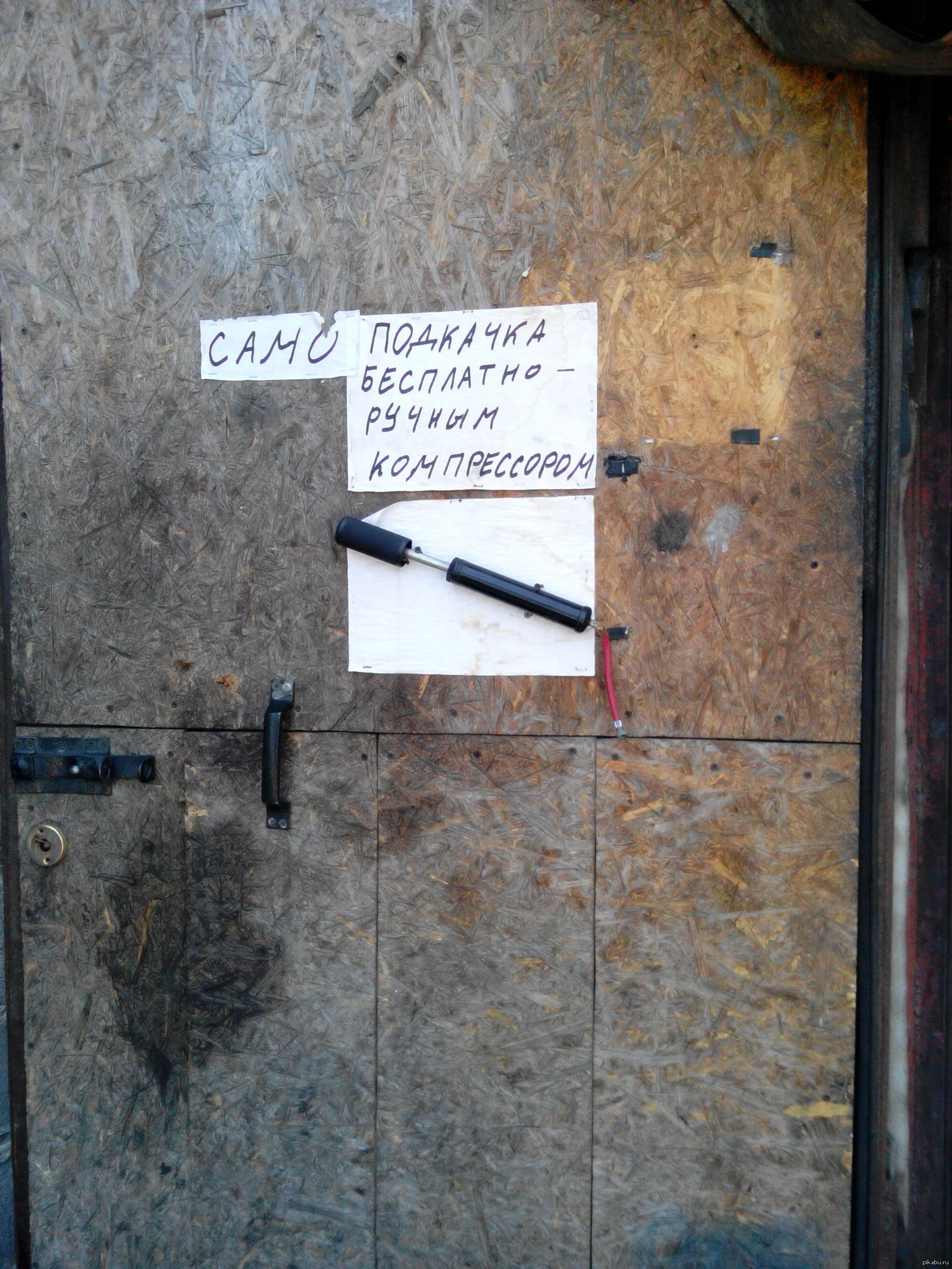 На грузовом шиномонтаже!) | Пикабу