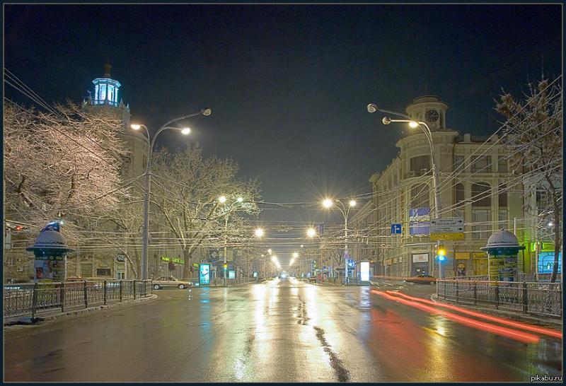 Климат города ростова на дону. Ростов на Дону ночь зима. Ростов на Дону город зима. Ростов на Дону в декабре. Центр Ростова на Дону зимой.