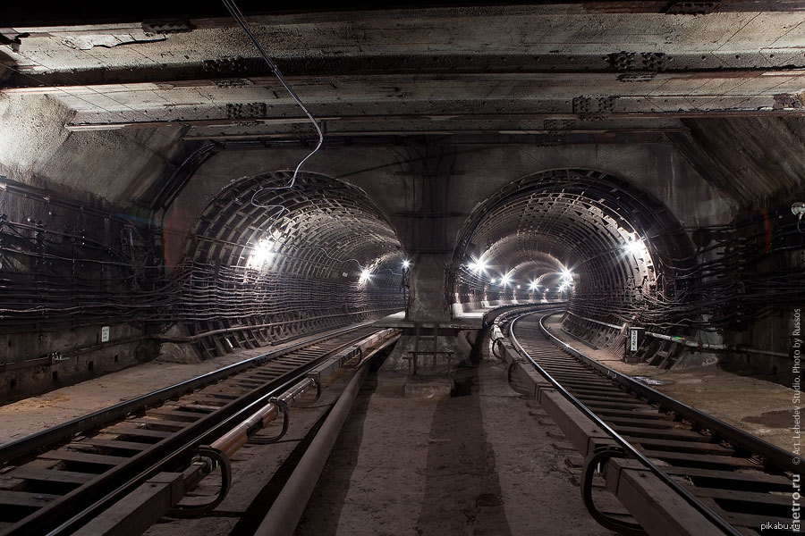 Станция со 2. Метро тоннель подземелье Московского метрополитена. Бескидский Железнодорожный туннель. Подземное метродепо. Тоннели Берлинского метрополитена.