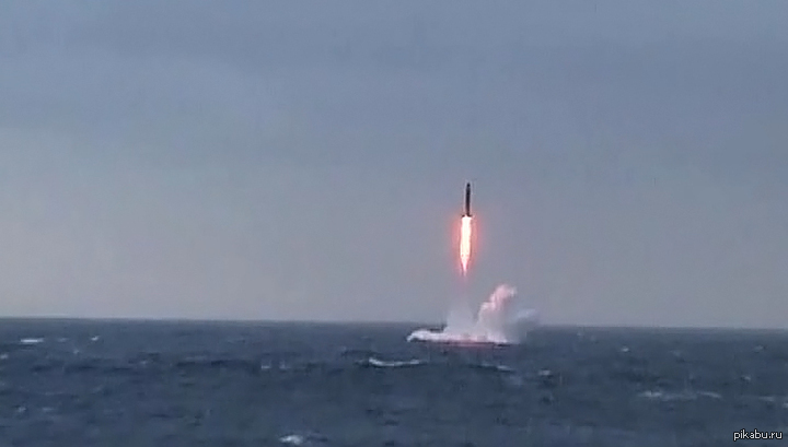 Булава испытания. Запуск булавы. Баллистическая ракета булава. Неудачные запуски булавы. Межконтинентальная баллистическая ракета булава.