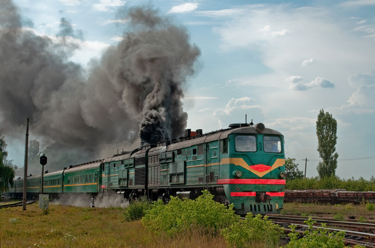 Кулой жд. Тепловоз 2тэ10в. 2тэ116 тепловоз. Локомотив 2тэ10л. Тэ10 тепловоз.