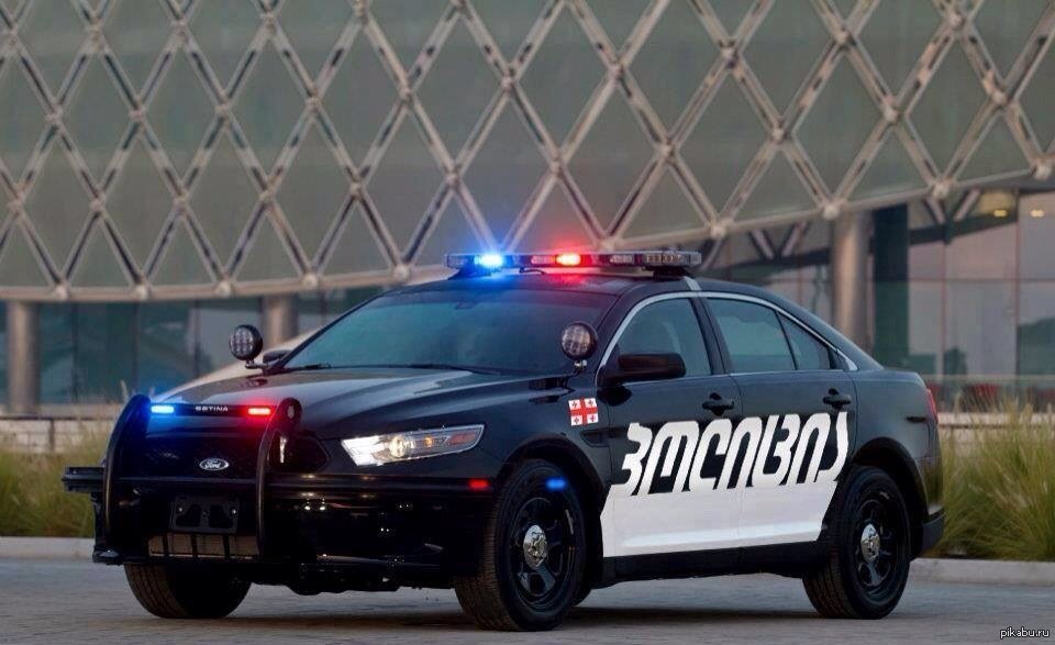 Полицейские патрули машины. Georgian Police Грузинская полиция. Ford Taurus Police Interceptor 2019. Полиция Грузии машины. Форд Грузинская полиция.