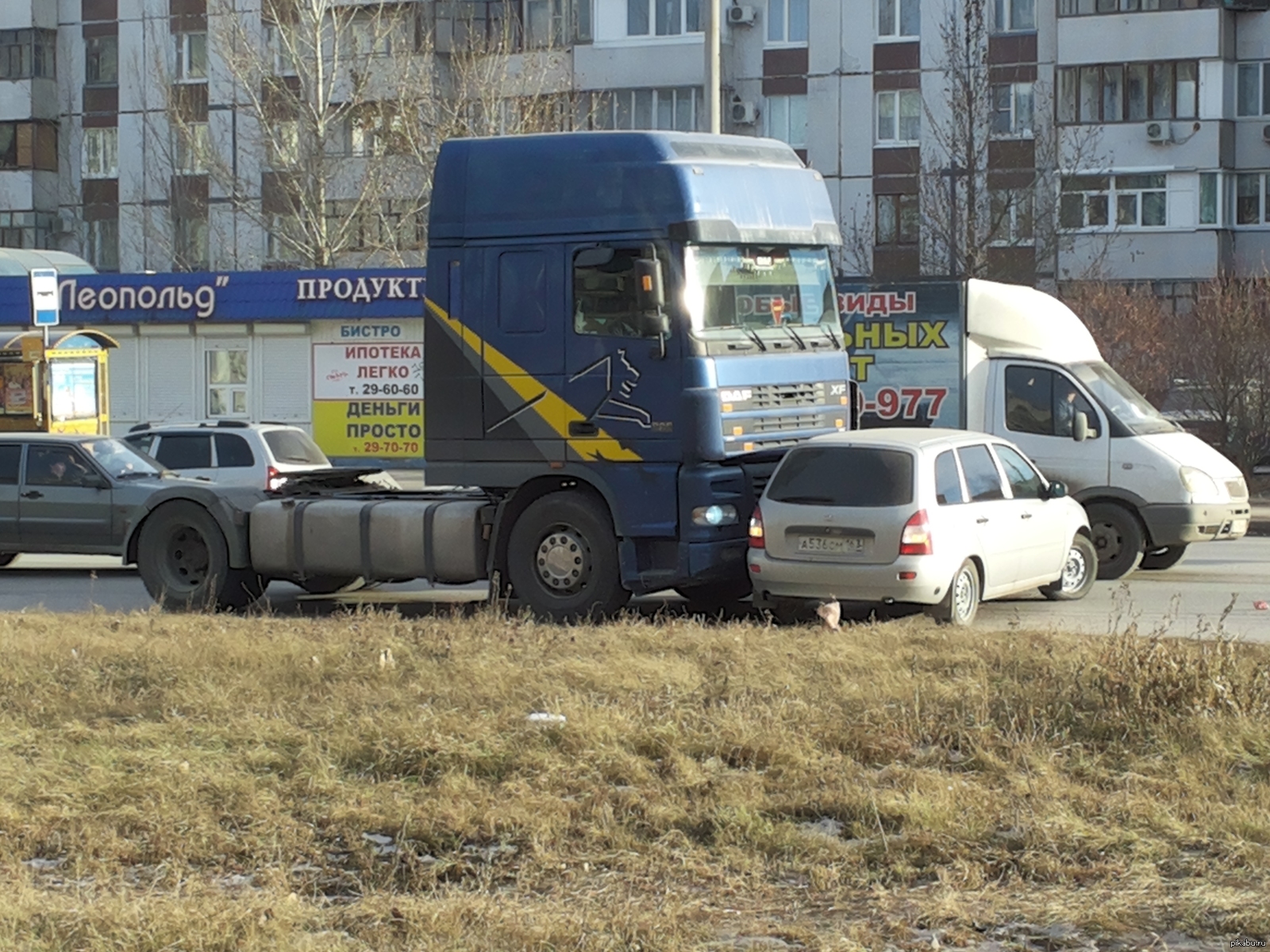 Удачно выехал из квартала. - Тольятти, Авария, Грузовик