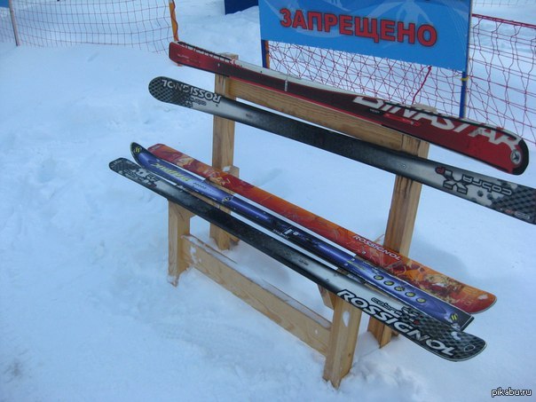 Atmospheric shop near the rental - Bench, Benches, Skiing, Akademgorodok