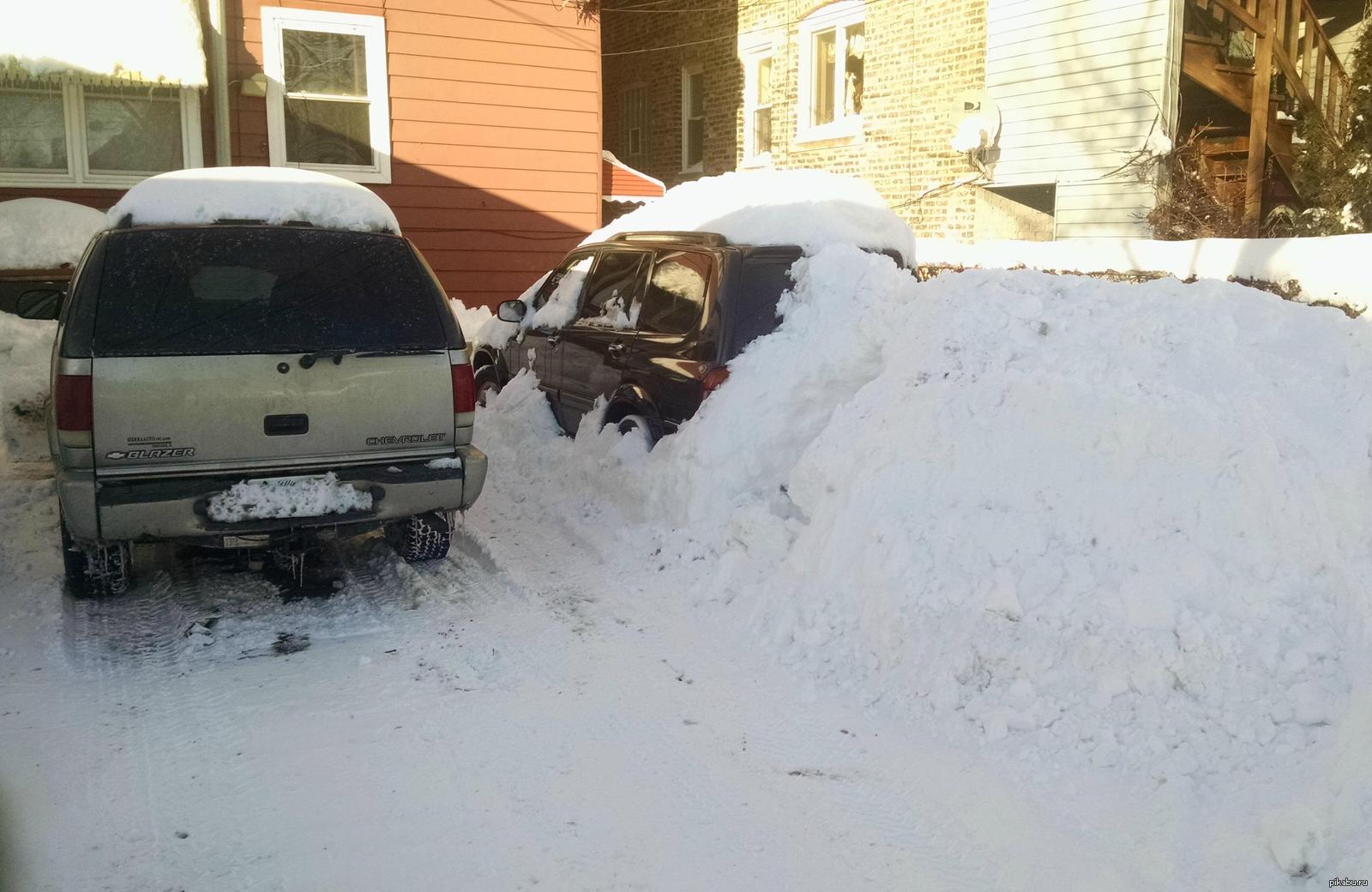 My car is on the right, next to my neighbor's car. No owls... - Neighbours, Auto, Snow, Snowdrift, Rudeness