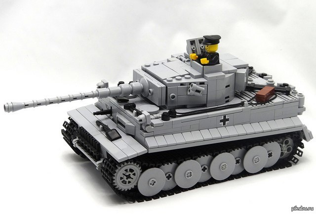 Сайт tank. Tiger 1 LEGO. Лего танк тигр т6. Лего танк тигр 313. Лего танк тигр 323.