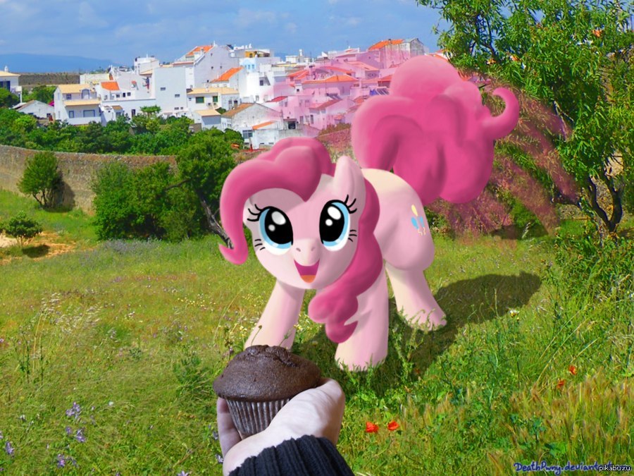 Little pony pinkie. MLP real Life Пинки Пай. My little Pony Пинки. My little Pony Понивилль Пинки. My little Pony люди Пинки Пай.