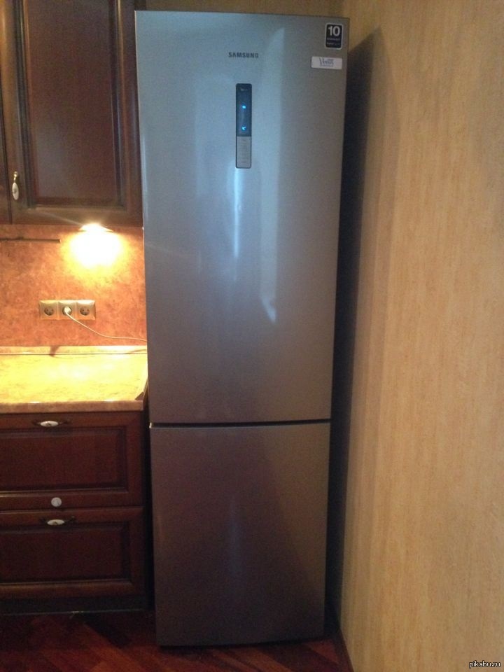 Узкий холодильник 50 купить. Холодильник узкий 45 см ноу Фрост. Холодильник самсунг двухкамерный 50 см. Холодильник глубиной 40 см двухкамерный ноу Фрост. Холодильник самсунг 45 см ширина двухкамерный.