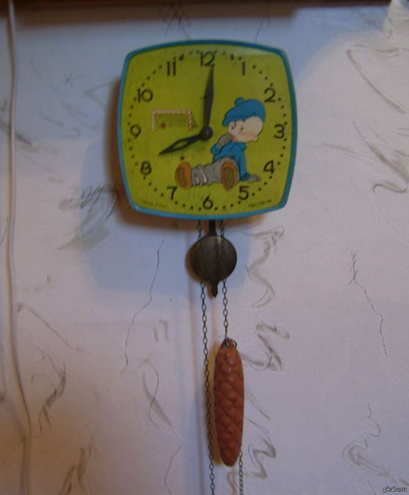 Ходики слова. Часы ходики клоун Маяк. Часы-ходики "Маяк" с гирями. Часы ходики 1922-1928. Бабушкины ходики.