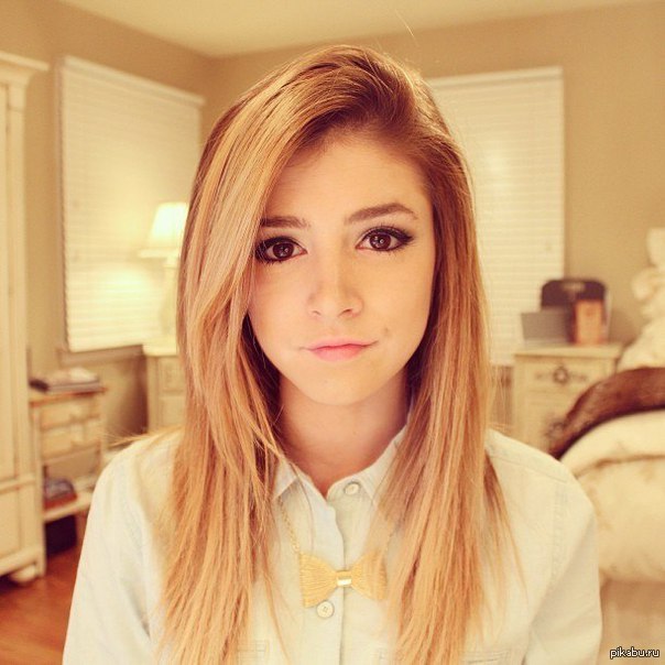 Sexy Chrissy Costanza