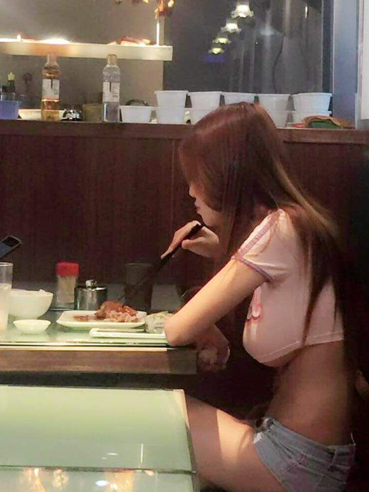 The girl went to the cafe to eat - NSFW, Cafe, Longpost, Girls