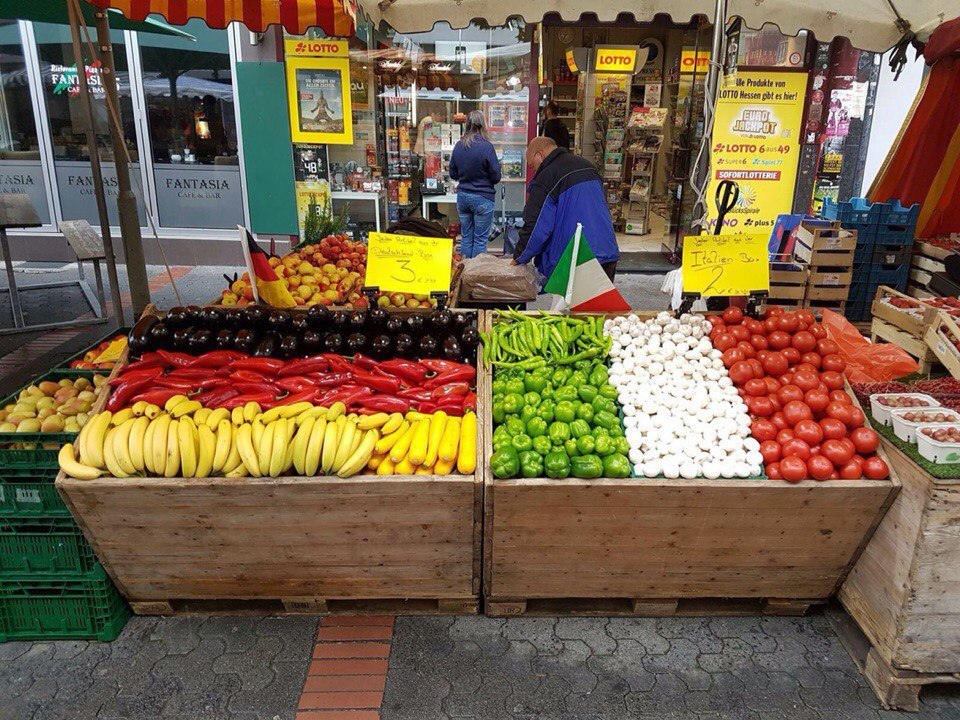 When Salespeople Love Football - Euro 2016, Football, Germany, Italy