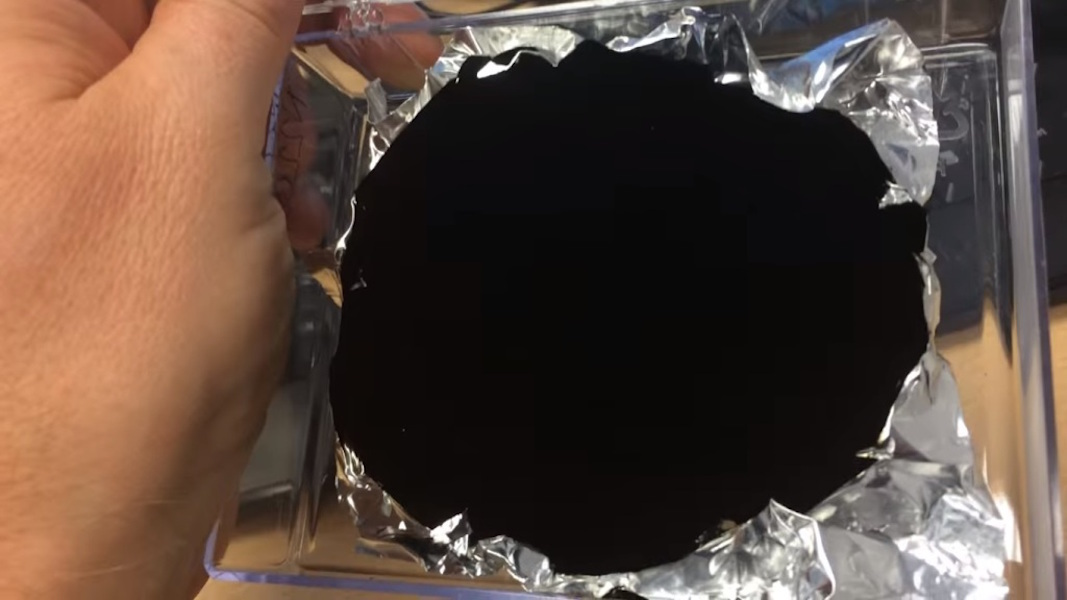 Самый черный материал в мире - Наука, Vantablack, Самый черный материал, Видео, Длиннопост