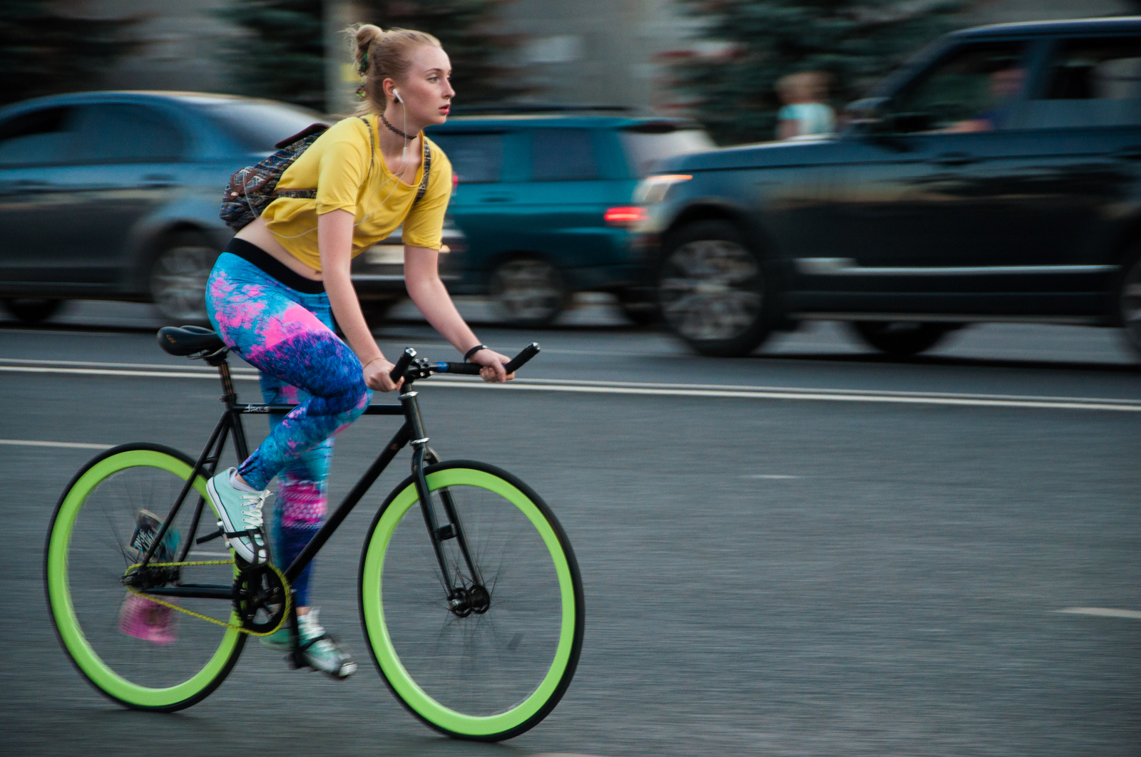 Accidentally filmed Sansa Stark in Yekaterinburg - My, Starkey, Sansa Stark, Yekaterinburg, A bike, Girls, Sport