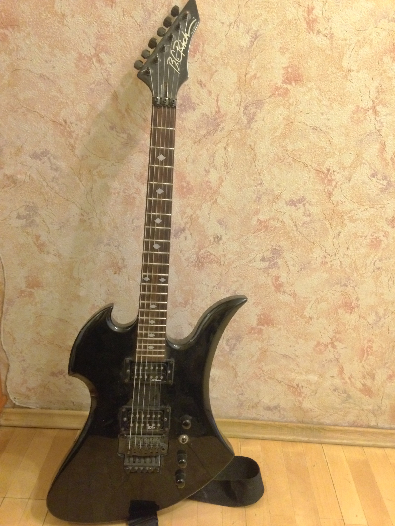 Need help Descartes Cain - My, Help, Guitar, Identification, Descartes Cain