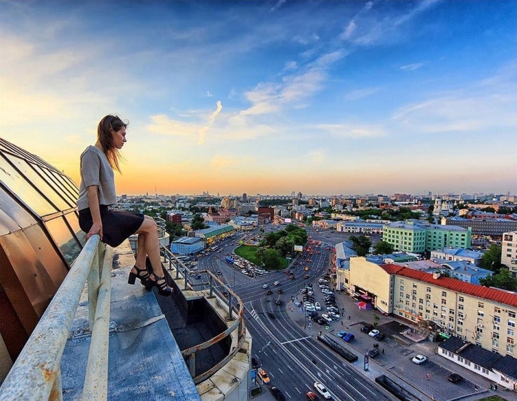 Angelina Nikolaou is a Russian girl who takes very risky pictures around the world. - Events, Society, People, Madness, Extreme, Extreme, Girls, Instagram, Longpost