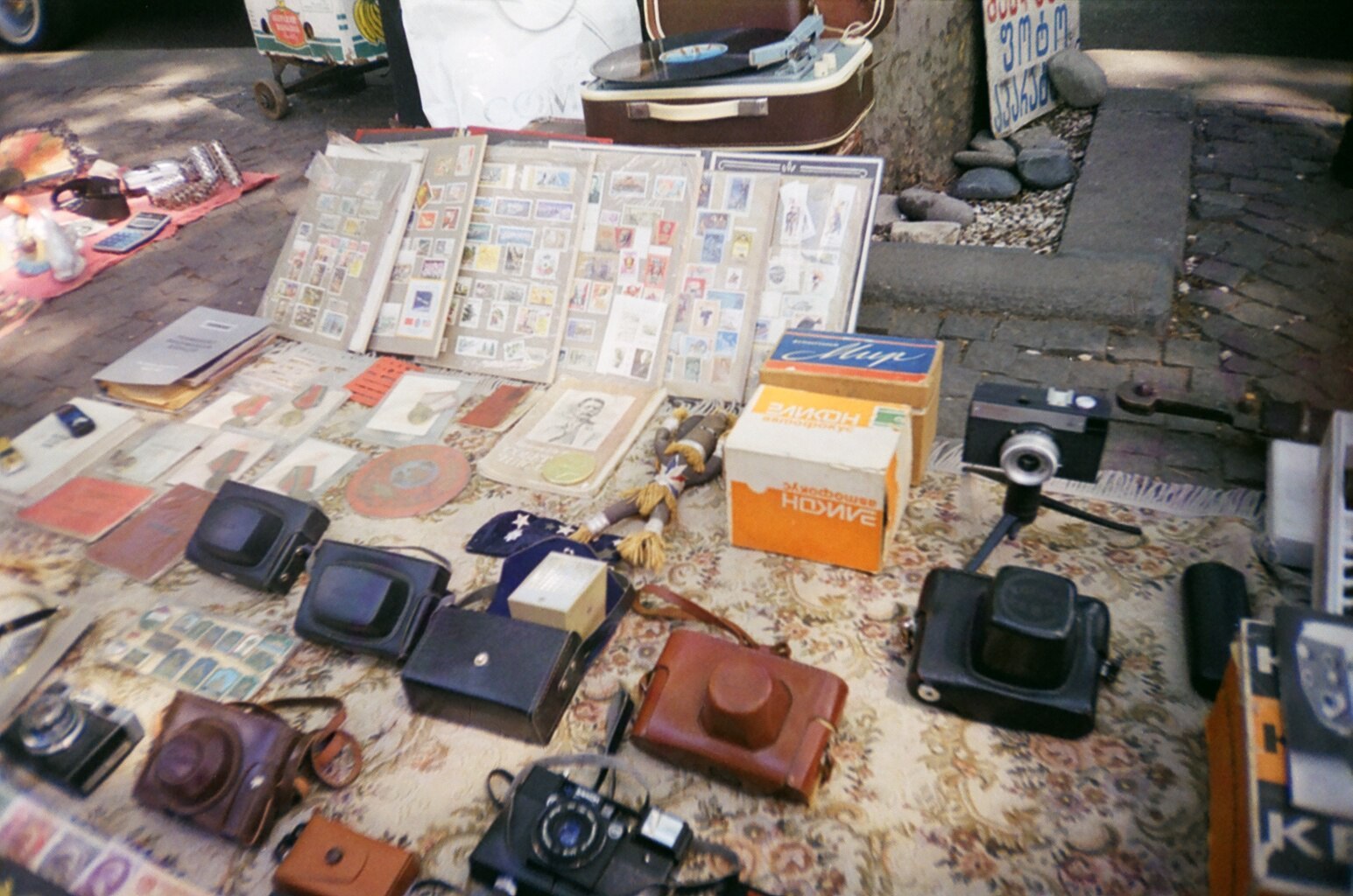 Flea market in Tbilisi. Georgia. - My, Tbilisi, Georgia, Market, Film, Vintage, Retro, Rarity, Camera, Longpost