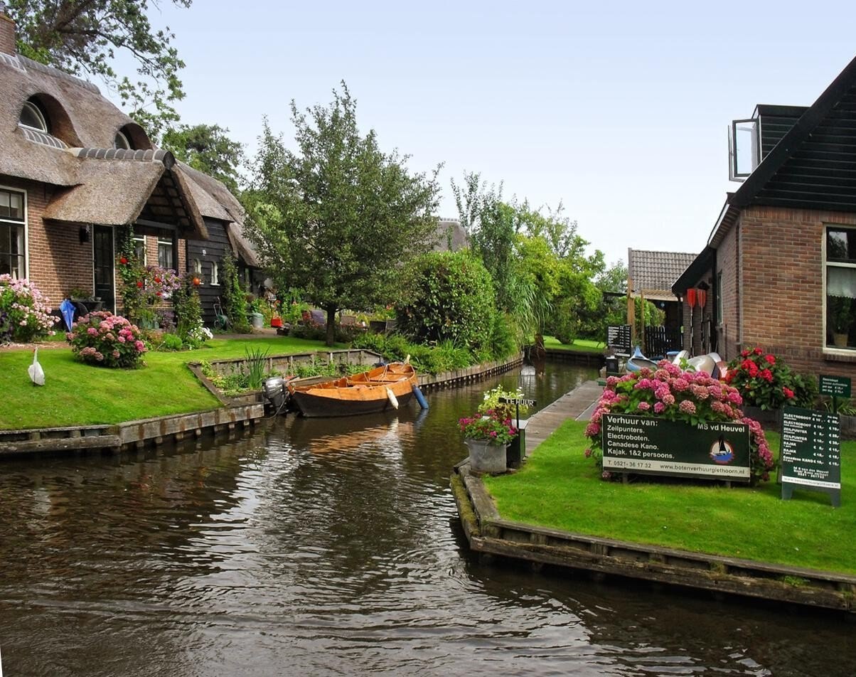 Giethoorn is a village in the Netherlands. - Netherlands, Giethoorn, Geography, Village, Landscape, beauty, Longpost, Netherlands (Holland)