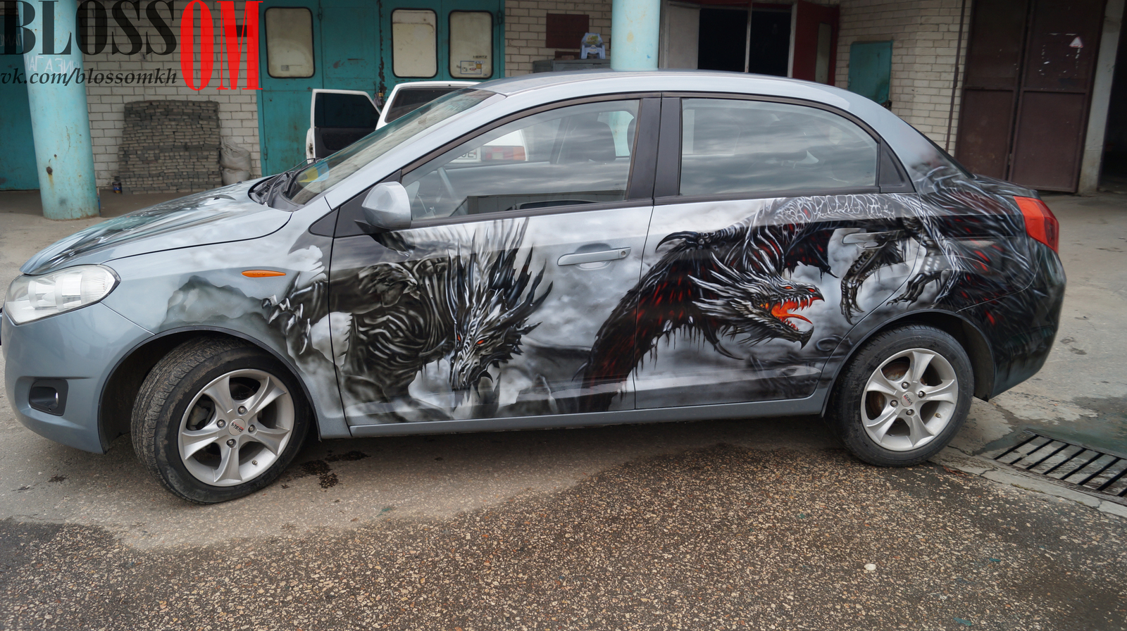 Protected by dragons - My, Airbrushing, Car, The Dragon, Blossom, Art, Fantasy, Drawing, Painting, Longpost