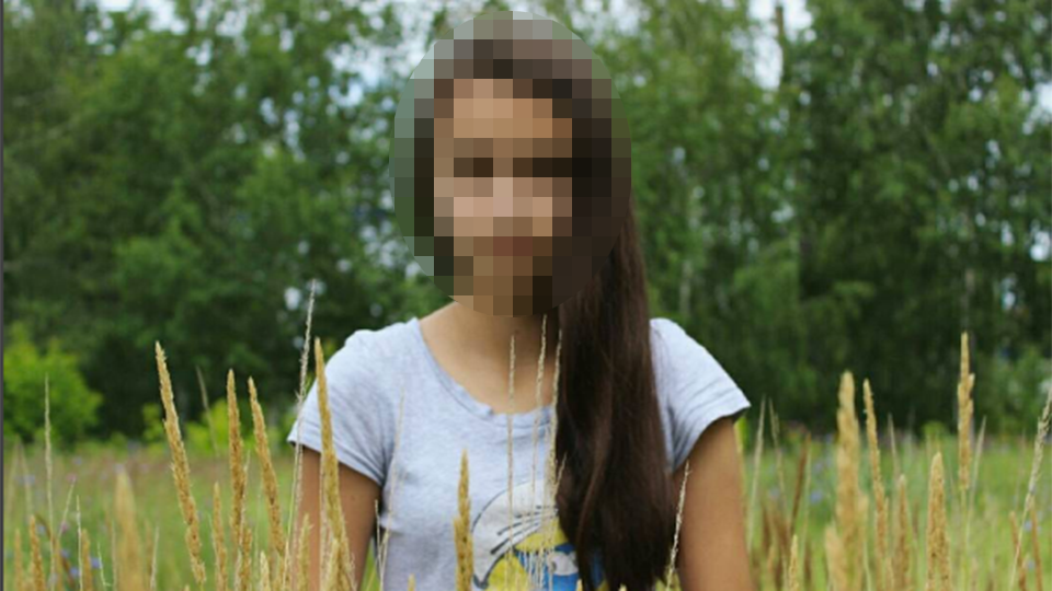 Девочка 12 лет в лесу. Девчонки созрели.