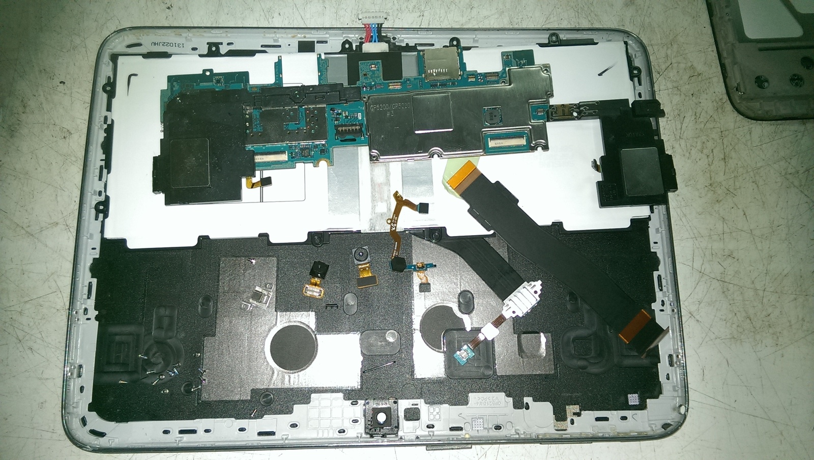 Замена тачскрина на планшете Samsung GT-P5210 | Пикабу