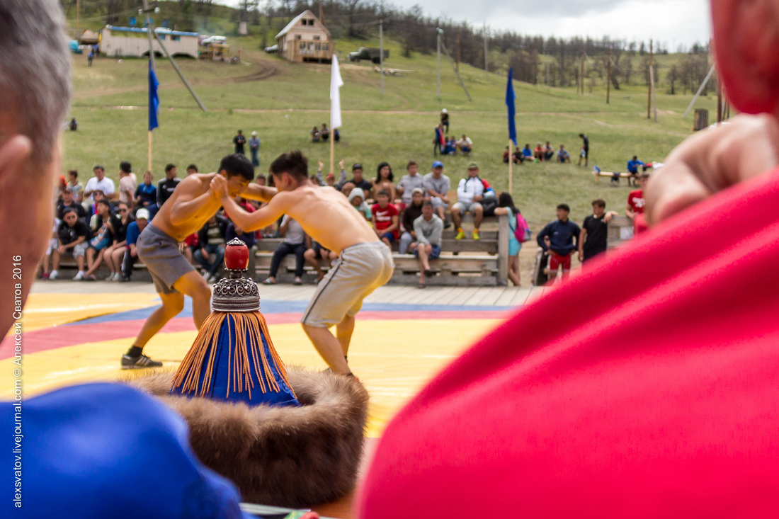 How ears are broken and how to dance the eagle dance. - Baikal, Fight, Buryats, Video, Longpost