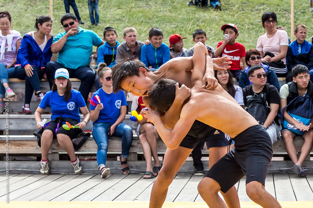 How ears are broken and how to dance the eagle dance. - Baikal, Fight, Buryats, Video, Longpost