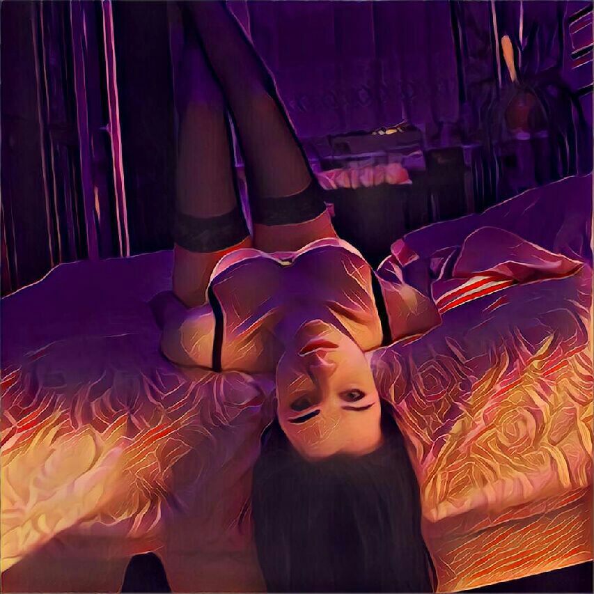 Вверх ногами - NSFW, Моё, Prisma, Девушки