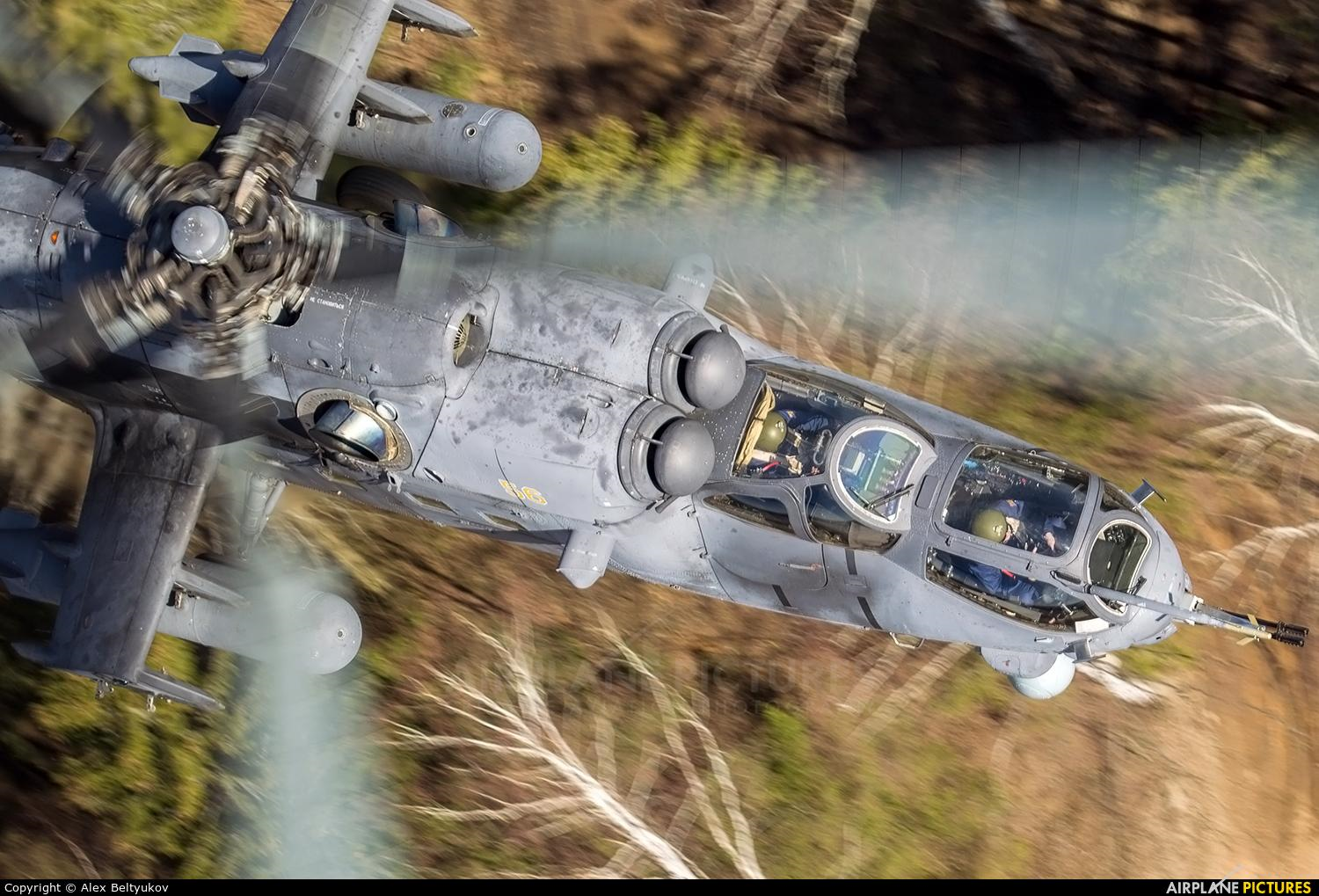 How to shoot the Mi-35 - Helicopter, Photo, Not mine, Mi-35, Aviation, Foreshortening, Flight