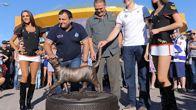 Памятник кошке Матроске открыли во Владивостоке - Памятник, Владивосток