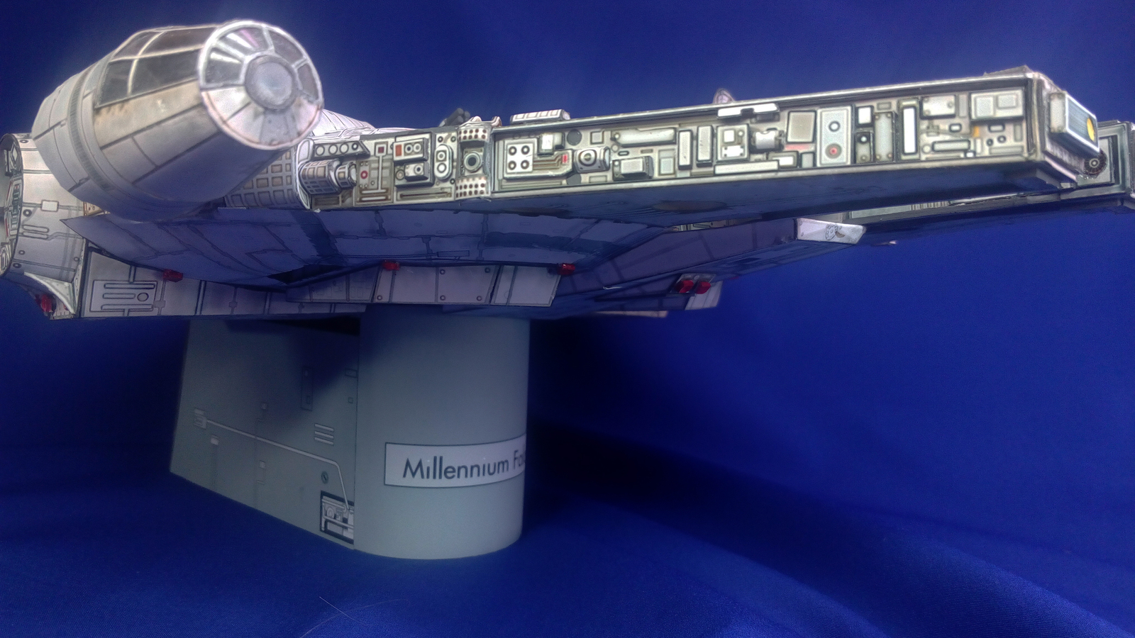 Millennium Falcon (paper model) - My, Millennium falcon, Han Solo, Backlight, Longpost