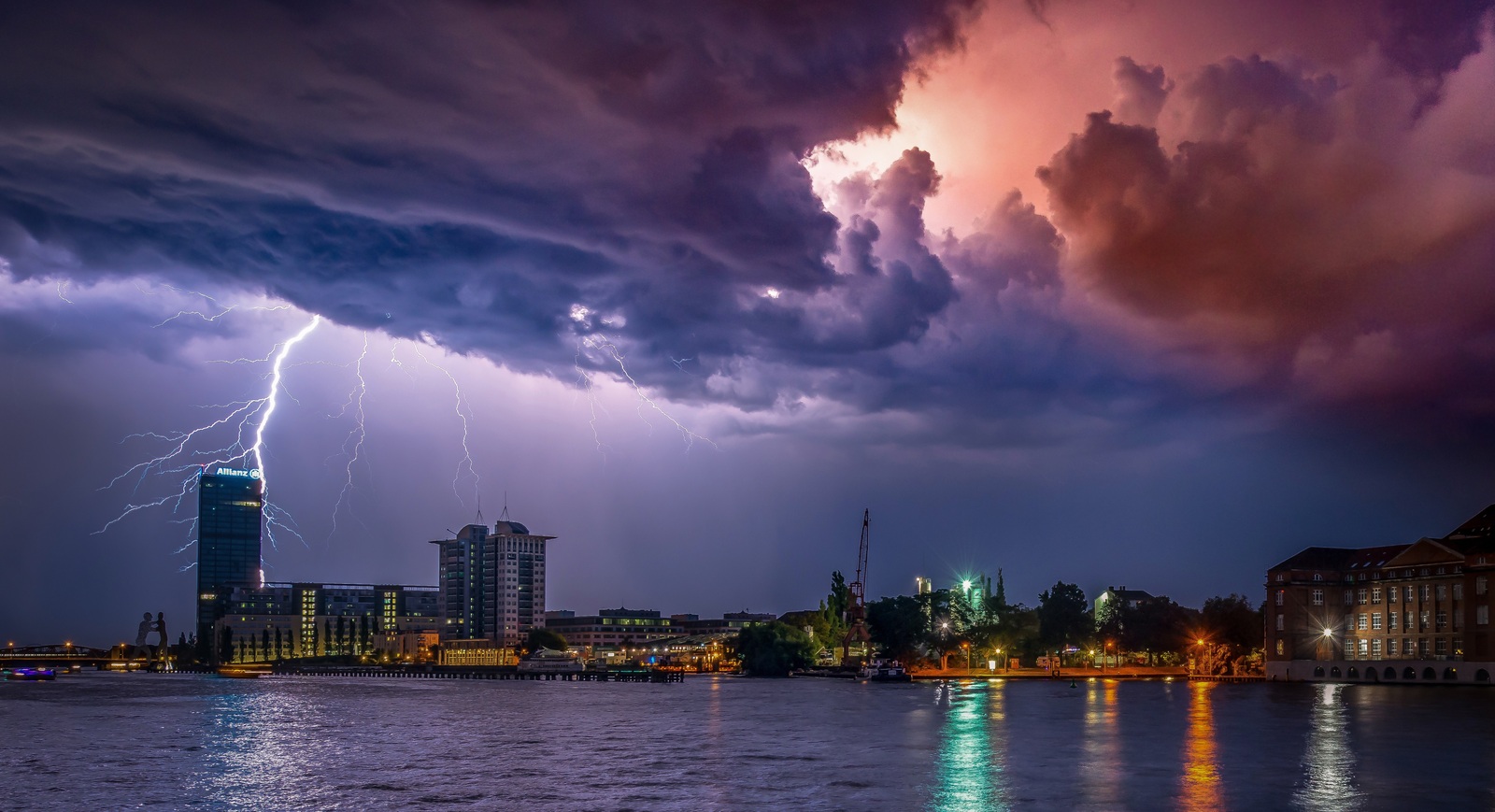 Thunderstorm in Berlin - The photo, Thunderstorm, Lightning, Landscape, Berlin