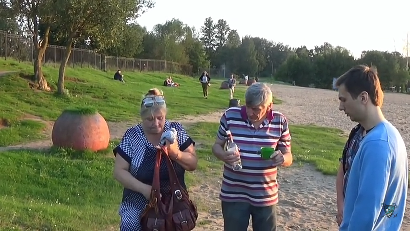 Grandmother swears at activists Lev Against - Lion against, news, Trolling, Grandmother, Activists, Addiction