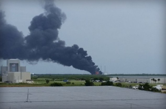 SpaceX - SpaceX, Илон Маск