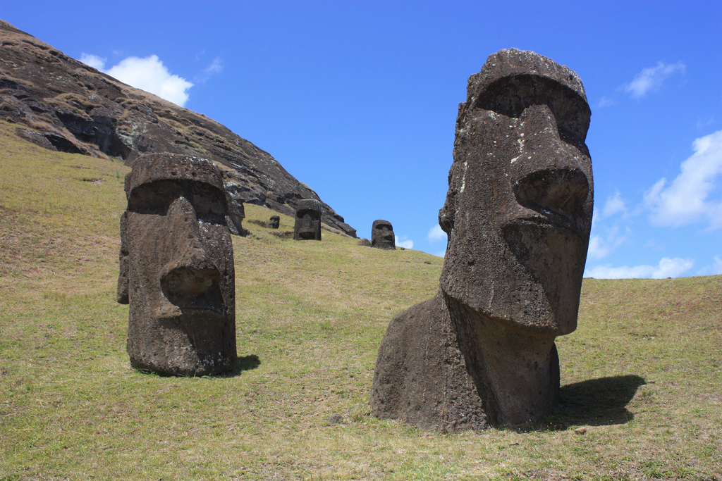 The casket just opened - Easter Island, Idols, Hydrology, Longpost