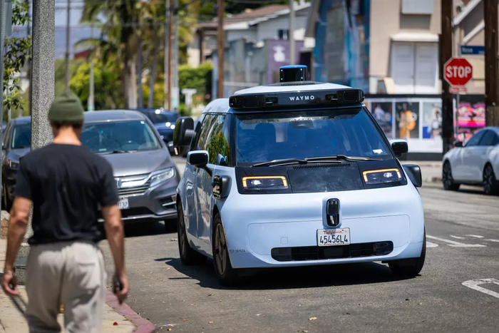 Компания Waymo снова расширяет территорию роботакси